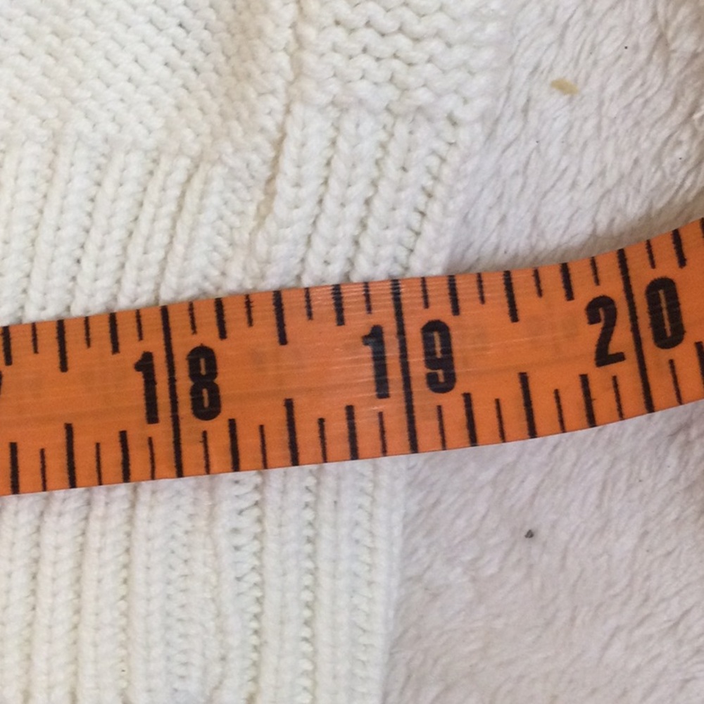 Eddie Bauer White 100% Cotton Knit Sweater with raise image of golfer - Picture 7 of 11